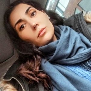 Meet your Posher, Khaoula